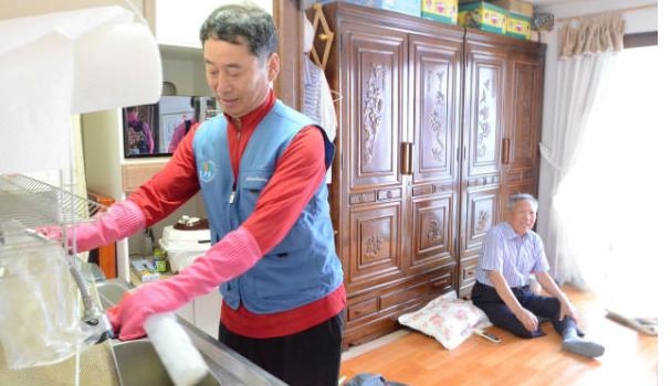 [시민일보] 송도에스이, 국가 유공자 가정방문 봉사활동 펼쳐